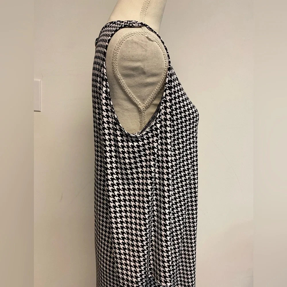 Michael Kors Cold Shoulder Black and White Houndstooth Dress Size Medium